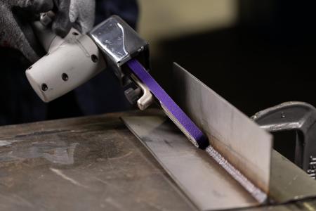 Preview: 3M™ Cubitron™ 3 Gewebeschleifband 1184F, 36+ YF weight, 1320 mm x 2150 mm