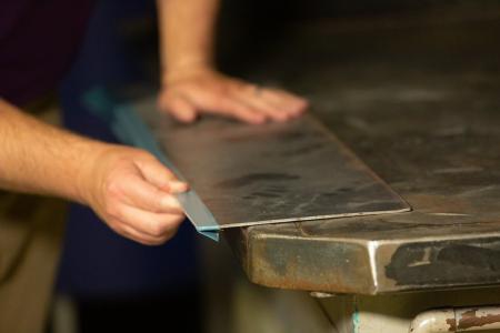 Preview: 3M™ Gewebeklebeband 8979, Oliv, 698.5 mm x 55 m