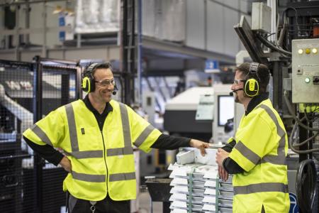 Preview: 3M™ PELTOR™ WS™ ALERT™ X Headset, hellgelbe Schalen, Kopfbügel, kompatibel mit mobiler App, MRX21A4WS6