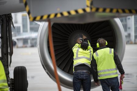 Preview: 3M™ PELTOR™ WS™ ProTac XPI Gehörschutz-Headset mit schallpegelabhängiger Funktion, Bluetooth®, gelb, Kopfbügel, MT15H7AWS6