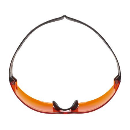 Preview: 3M™ SecureFit™ 400 Schutzbrille, schwarz/braune Bügel, Scotchgard™ Anti-Fog-/Antikratz-Beschichtung (K&N), orange Scheibe, SF406SGAF-BLA-EU