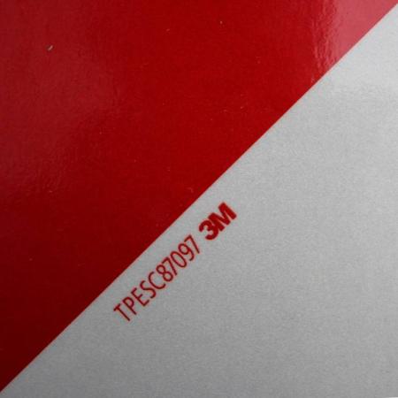 3M™ Flexible Reflexfolie 13056, Rot/Weiß, Rechtsweisend, AM/MB 7599, 610 mm x 45,7 m