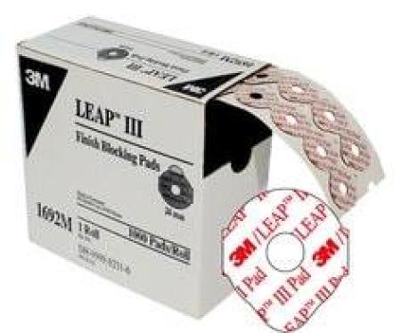 3M™ LEAP™ III 26 mm Aufblockpads für die Verarbeitung von RX-Brillengläsern, 1692M, 1000 Pads/Rolle