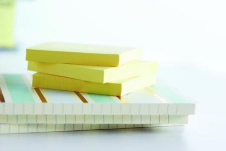 Preview: Post-it® Recycling Z-Notes, Gelb, 76 mm x 76 mm, 100 Blatt/Block, 6 Blöcke/Packung, 100% PEFC, SGSCH-PEFC-COC-110078
