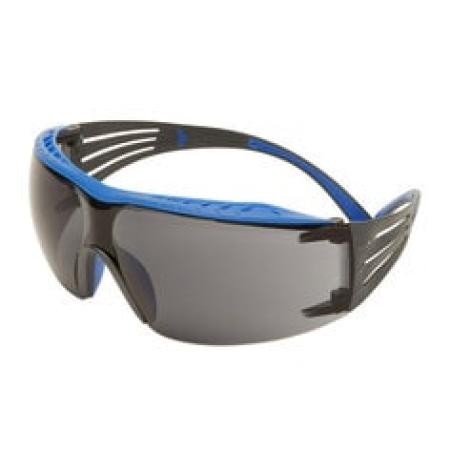 3M™ SecureFit™ 400X Schutzbrille, blau/graue Bügel, Scotchgard™ Anti-Fog-/Antikratz-Beschichtung (K&N), graue Scheibe, SF402XSGAF-BLU-EU, 20 pro Packung