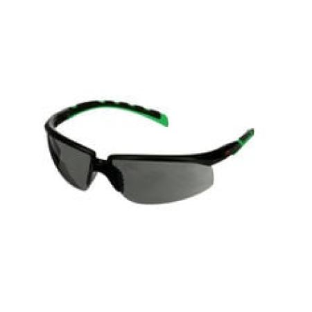 3M™ Solus™ 2000 Schutzbrillen, schwarz/grüne Bügel, Antikratz-Beschichtung + (K), graue Scheibe IR 3.0, S2030ASP-BLK, 20 pro Packung