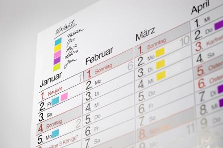 Preview: Post-it® Index Haftstreifen, Mini, Verschiedene Farben, 11.9 mm x 43.2 mm, Promotion, 35 Haftstreifen/Spender, 4 Spender + 2 Gratis/Packung