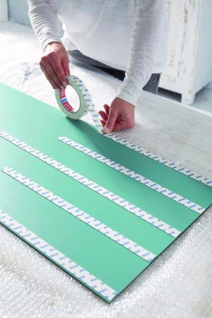 Preview: tesa Powerbond® SPIEGEL, 5m x 19mm, weiss