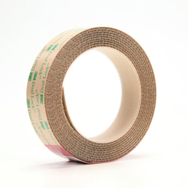 3M™ Dual Lock™ Low Profile Flexibler Druckverschluss TB4570, Transparent, 25 mm x 3 m, 1.7 mm, 110 Köpfe/cm², Außenbereich