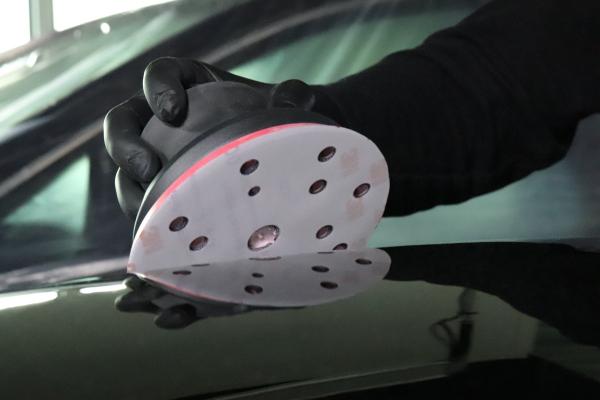 3M™ Hookit™ Schleifscheibe 260L, 150 mm, 15-fach gelocht, P2000, 51304