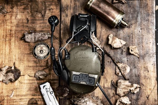 3M™ PELTOR™ ComTac™ VIII Hearing Defender, O.D Grün, MT14H418A-02 GN