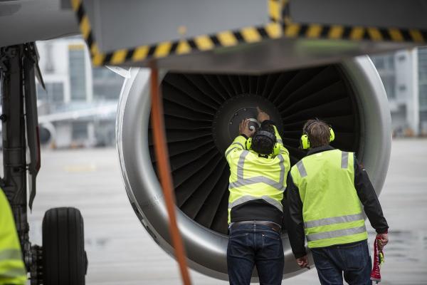 3M™ PELTOR™ WS™ ProTac XPI Gehörschutz-Headset mit schallpegelabhängiger Funktion, Bluetooth®, gelb, Kopfbügel, MT15H7AWS6