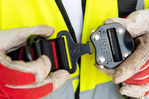 3M™ Protecta® E200 Standard-Auffanggurt im Westenstil, schwarz, XL, 1161617