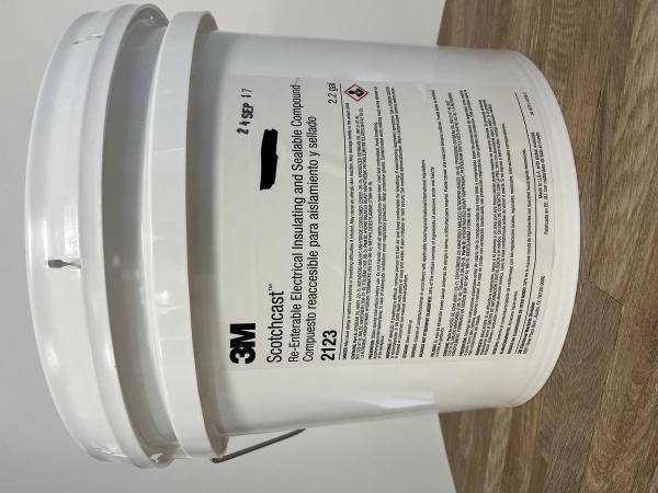 3M™ Scotchcast™ 2123-G Polybutadien-Kabelharz, 2-Komponenten System, Größe G, 8,33 l