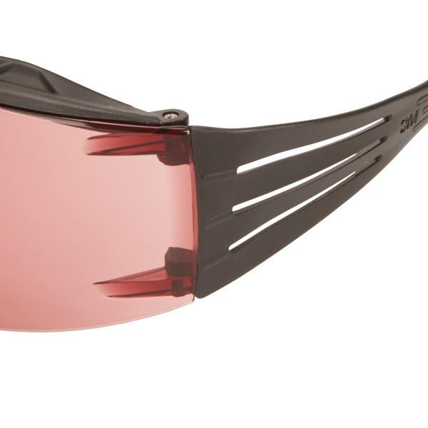 3M™ SecureFit™ 400X Schutzbrille, schwarz/schwarze Bügel, Scotchgard™ Anti-Fog-/Antikratz-Beschichtung (K&N), zinnoberrote Scheibe, SF422XSGAF-BLK-EU, 20 pro Packung