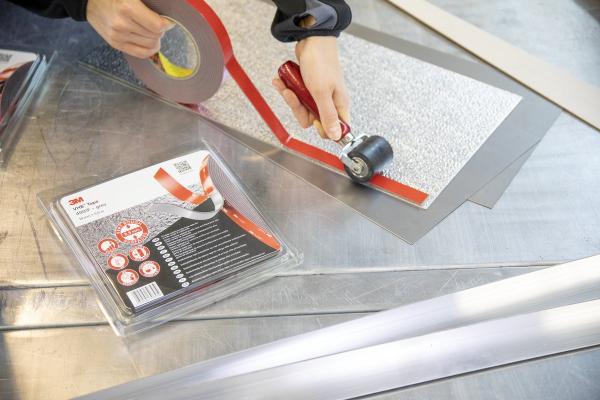 3M™ Haken- und Schlaufenband SJ352B, Weiß, 25 mm x 1.25 m, 4.4 mm, Blister IPC