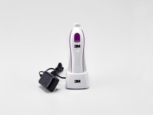 3M™ Chirurgischer Clipper Starterkit 9667L-E: 3M™ Chirurgischer Clipper 9661L und 3M™ Chirurgischer Clipper Ladestation 9668L