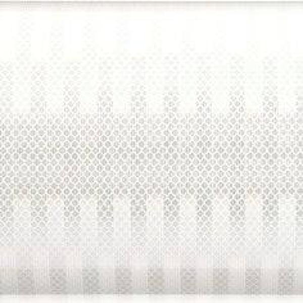 3M™ High Intensity Grade prismatische reflektierende Folie, spleißfrei, Serie 3930, weiß, 1220 mm x 45.7 m