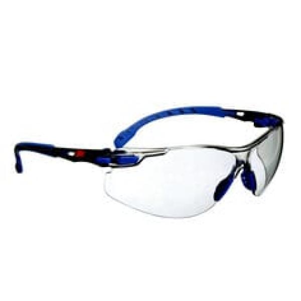 3M™ Solus™ 1000 Schutzbrille, blau/schwarzer Rahmen, Scotchgard™ Anti-Fog-/Antikratz-Beschichtung (K&N), hellgraue Scheibe für innen/außen, S1107SGAF-EU, 20 pro Packung