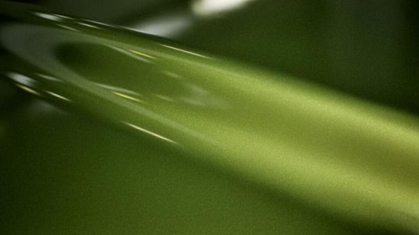 3M™ Protection Wrap Film Color Series, PWF-GP246, Gloss Iridescent Emerald Green, 1524 mm x 22,86 m