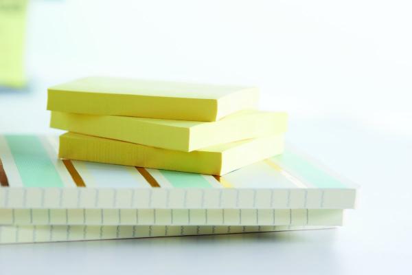 Post-it® Recycling Notes, Gelb, 38 mm x 51 mm, 100 Blatt/Block, 24 Blöcke/Packung, 100% PEFC, SGSCH-PEFC-COC-110078