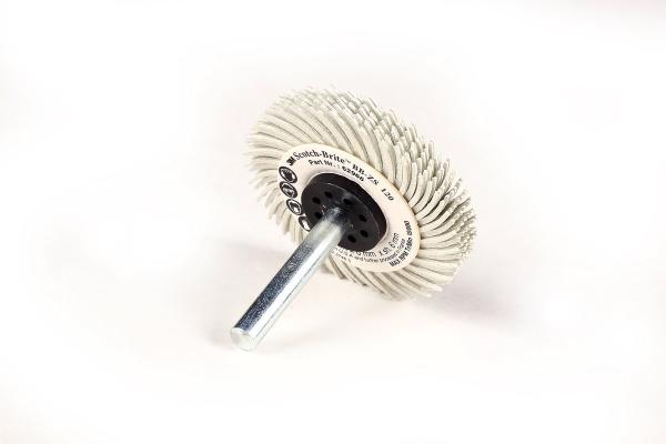 Scotch-Brite™ Bristle Disc BB-ZS mit Schaft, weiß, 50,8 mm, P120, Typ C