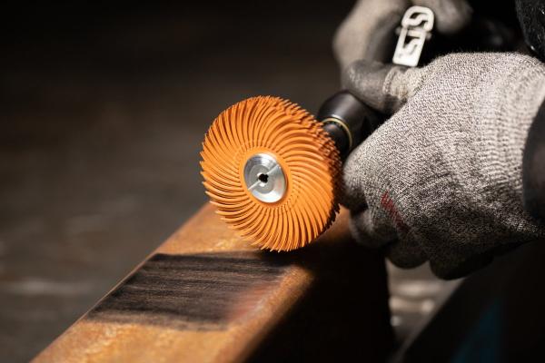 Scotch-Brite™ Precision Radial Bristle Brush, PN-RB, 80+, 193,675 mm (7-5/8 Zoll), Typ C, ohne Adapter