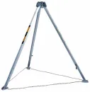 3M™ Protecta® Aluminium-Dreibein für beengte Räume, Kapazität für 2 Anwender zu je 140 kg, AM100